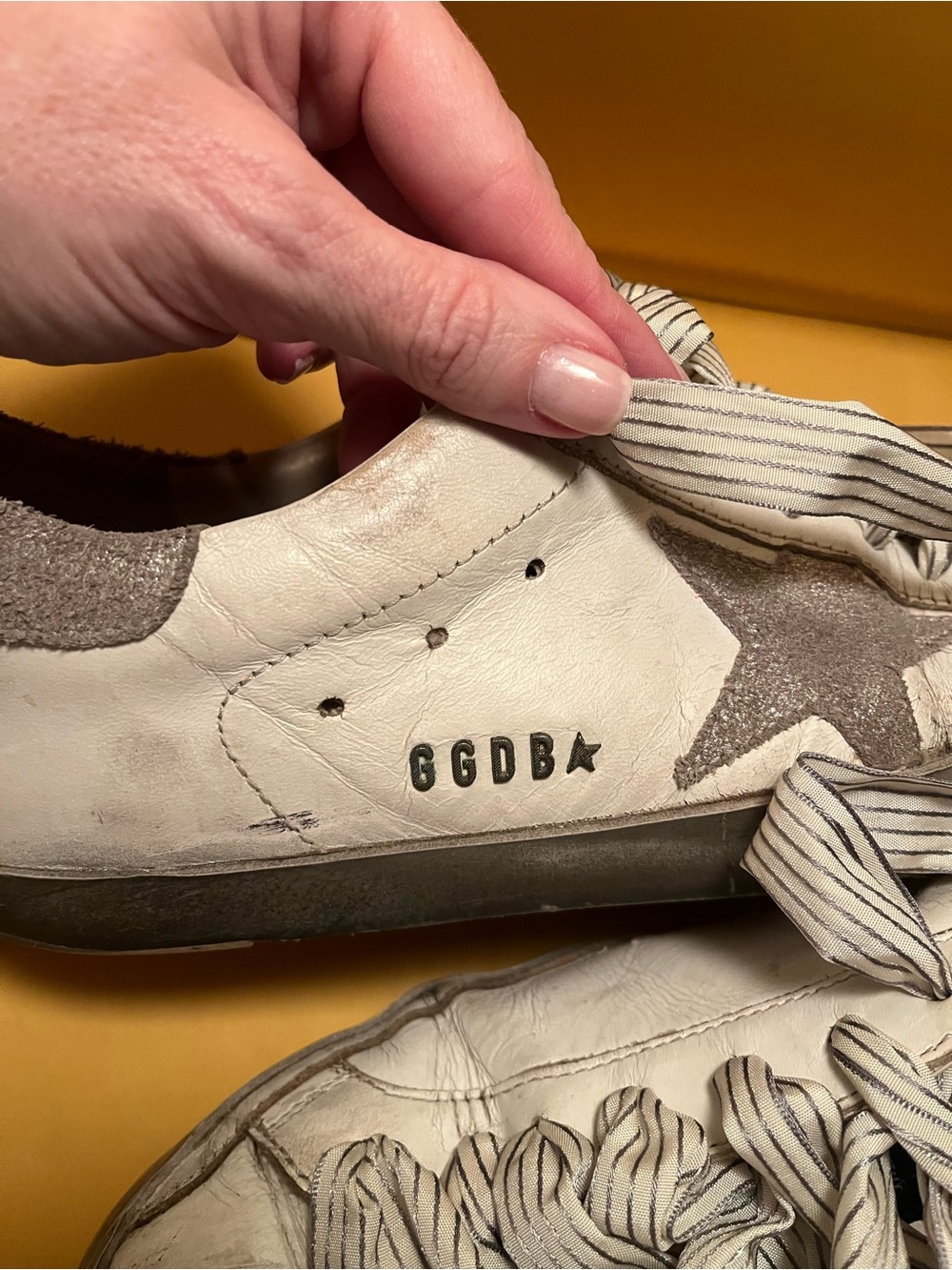 Golden Goose Authentic Superstars sz 9 - Picture 6 of 11